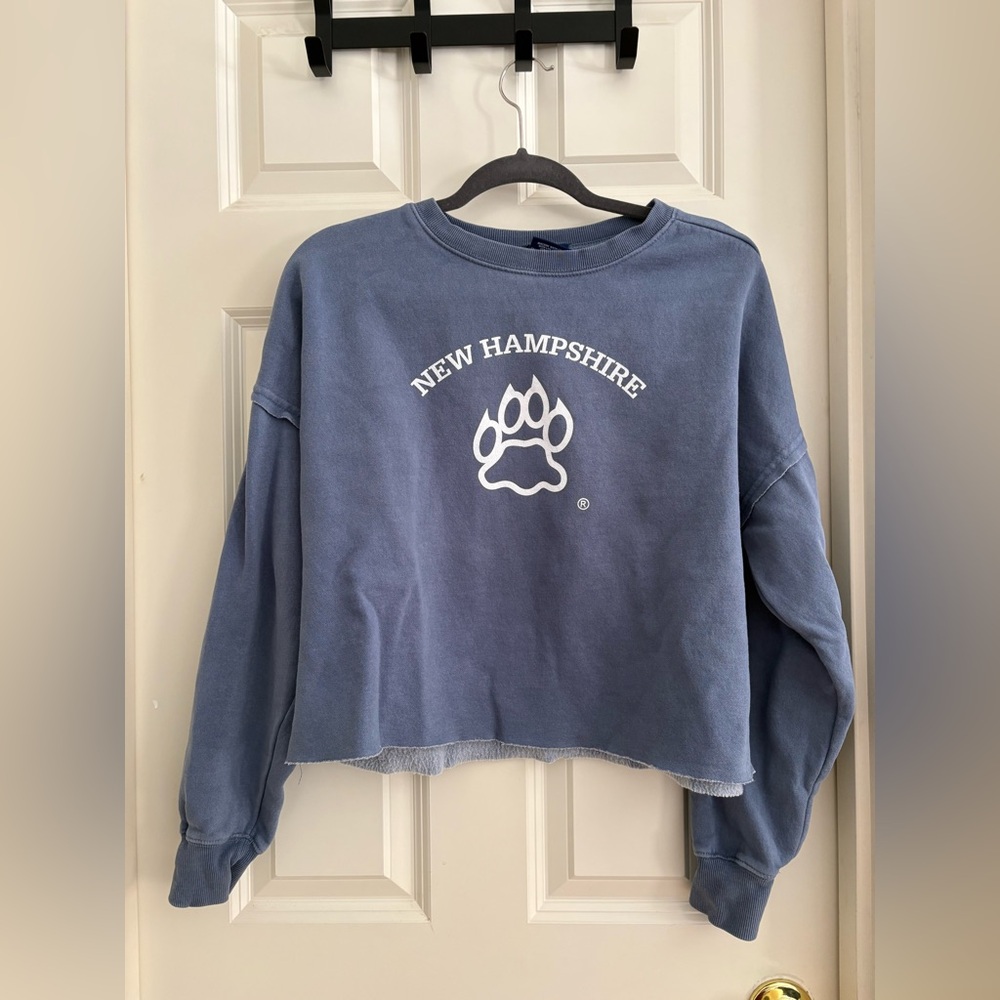 University of New Hampshire Wildcats Slate Blue Cropped Crewneck